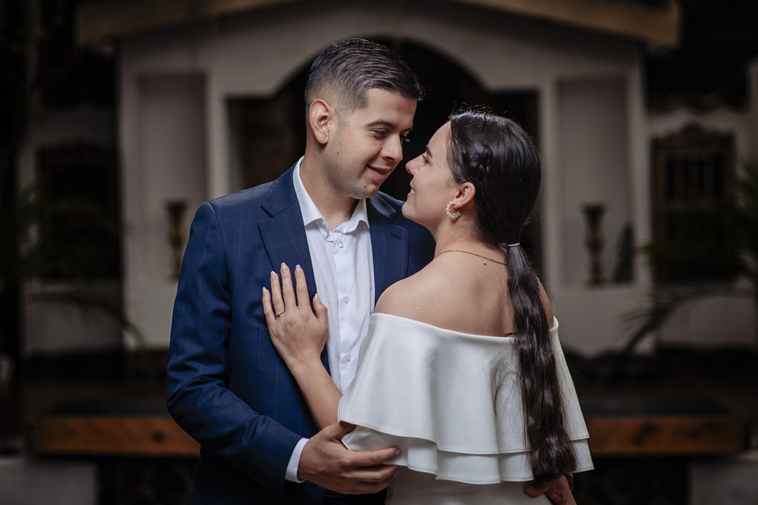 Fotografía profesional para una sesión de compromiso.