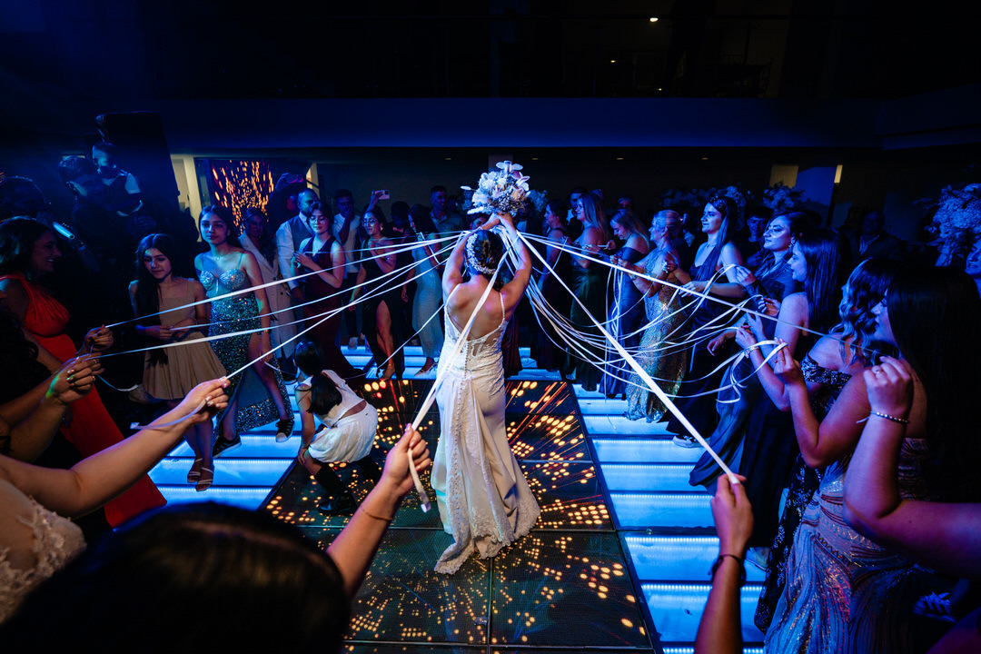 Fotografía documental de una boda llena de emociones.