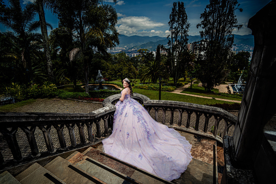 Fotografía profesional de quince años en el Museo El Castillo.