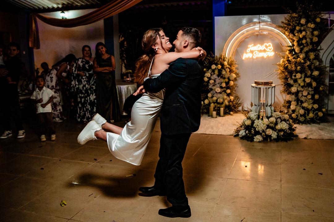 Retrato de los recién casados después de la ceremonia.