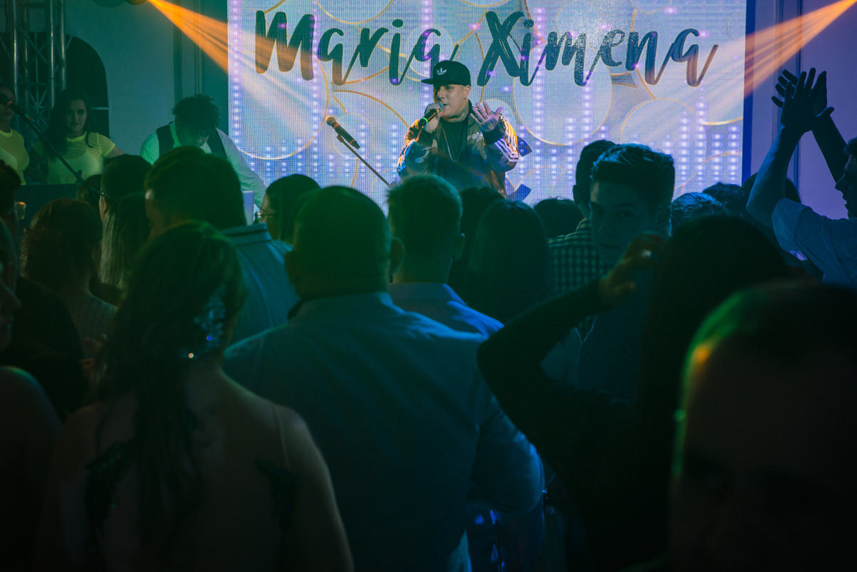 Concierto de Nicky Jam de Yo me llamo en la fiesta de 15 años de Ximena