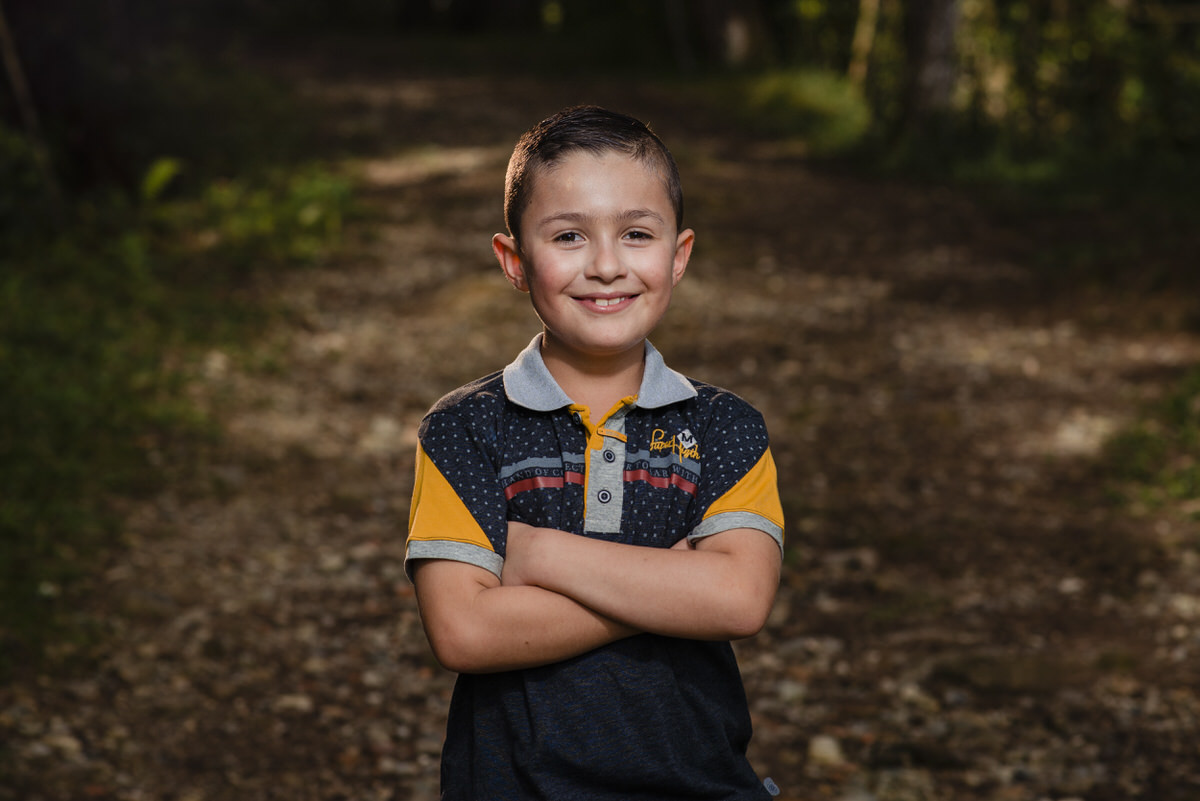 Emiliano pensando en su Primera Comunión