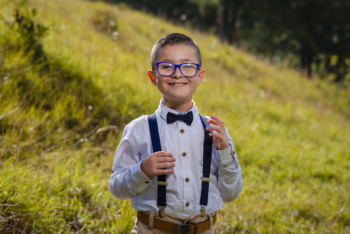 La sonrisa de amor después de recibir su Primera Comunión