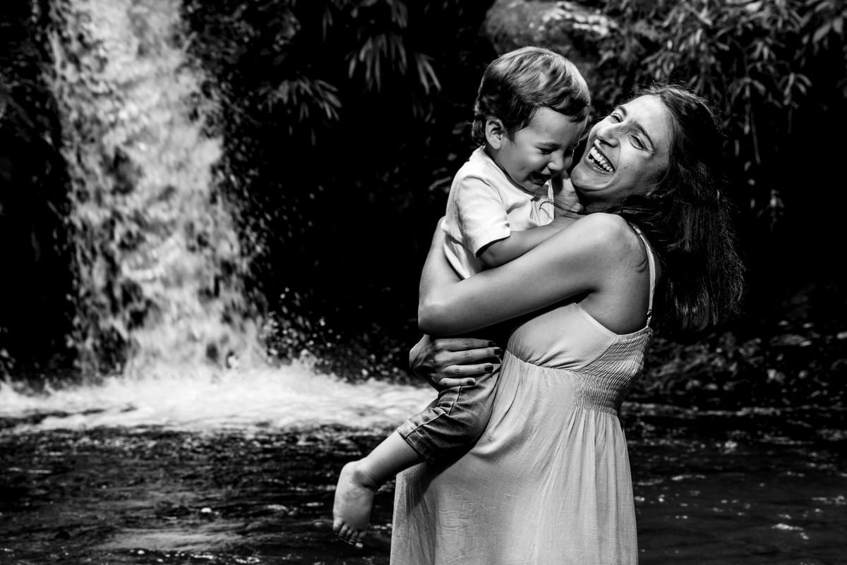 Benjamín & Yomaris en la sesión de maternidad, esperando con amor a Emilio