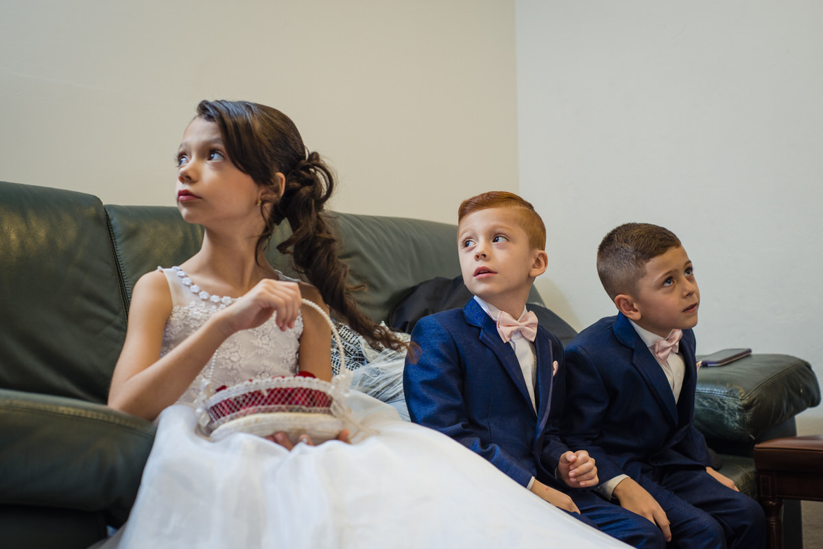 Pajecitos felices en su boda