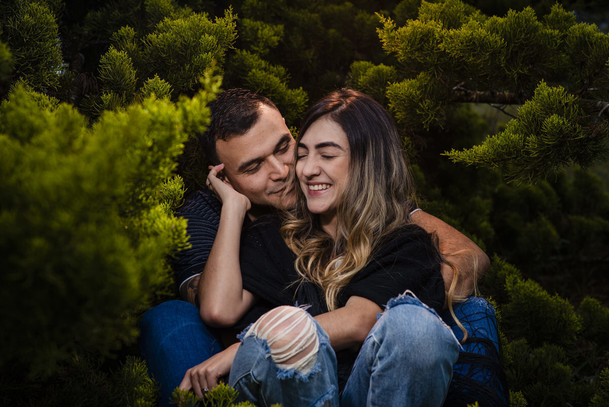 Maire & Sebas amorosos en su sesión preboda