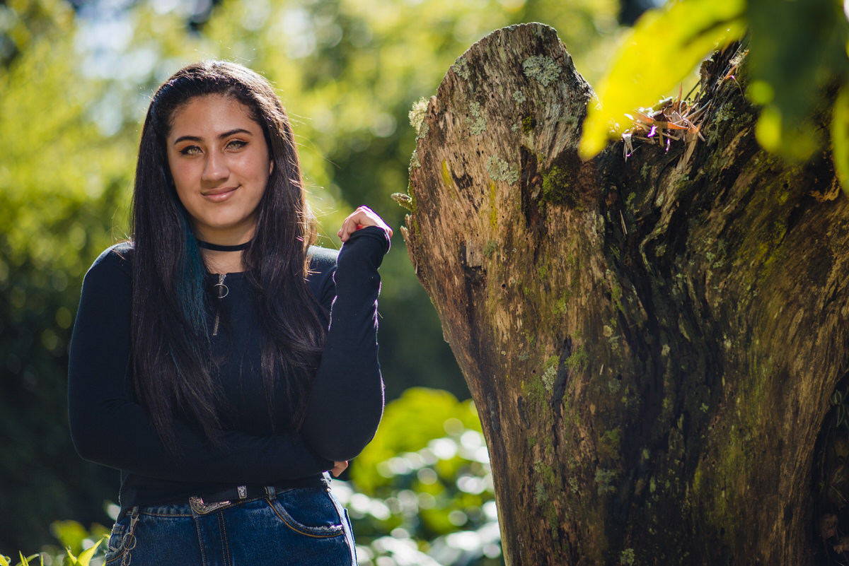 Isabella feliz en su sesión de quince años