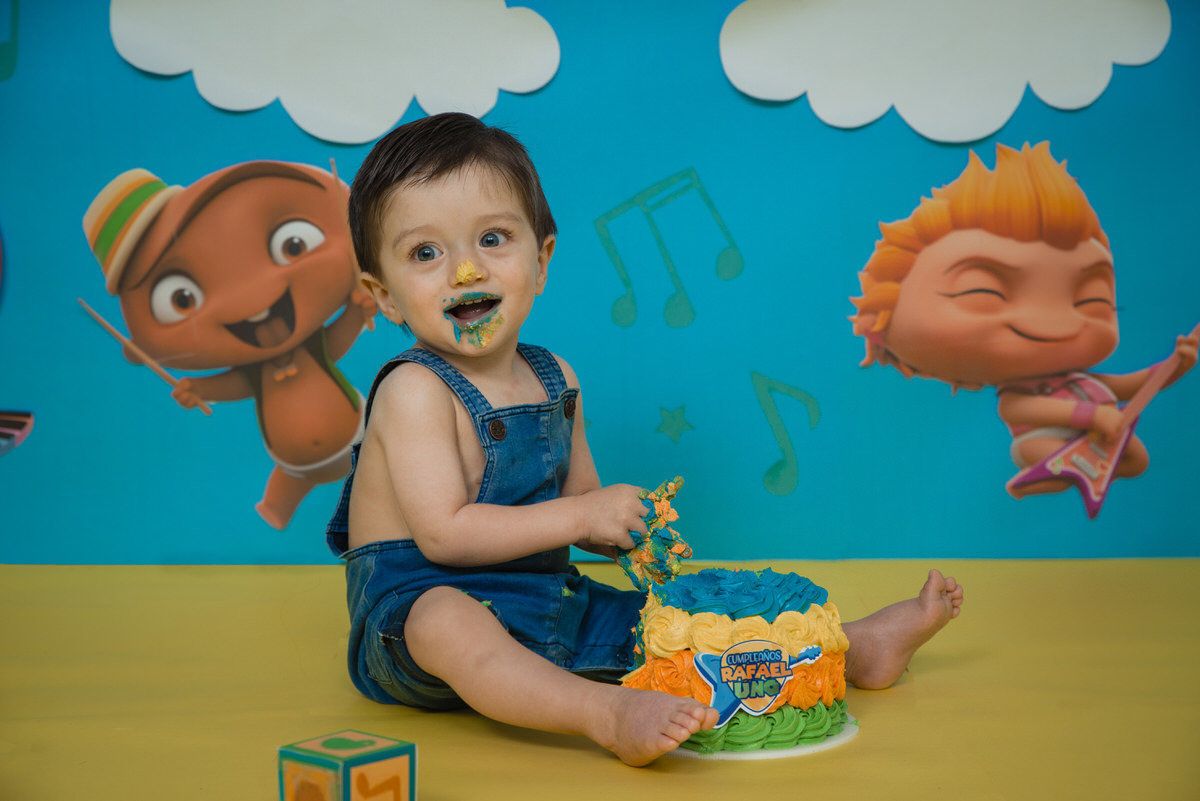 Sesión infantil Smash Cake de Rafael