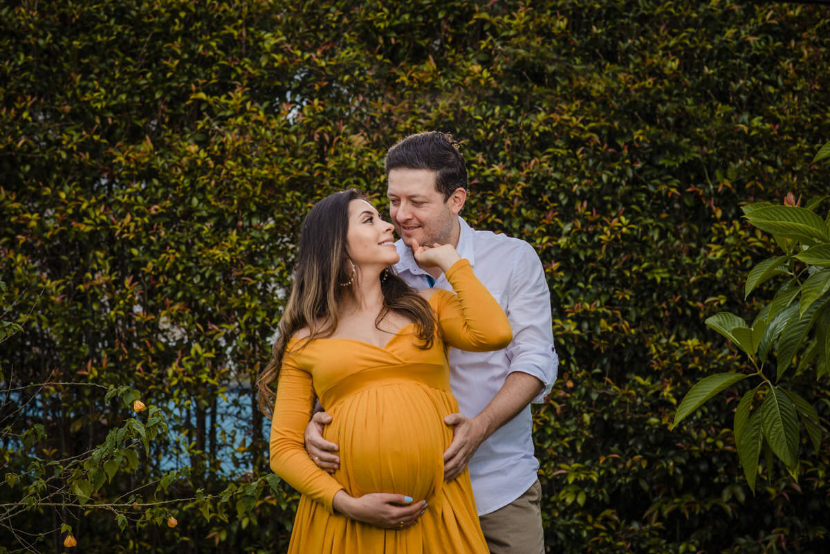 Viviana en su sesión de maternidad en espera de Isaac