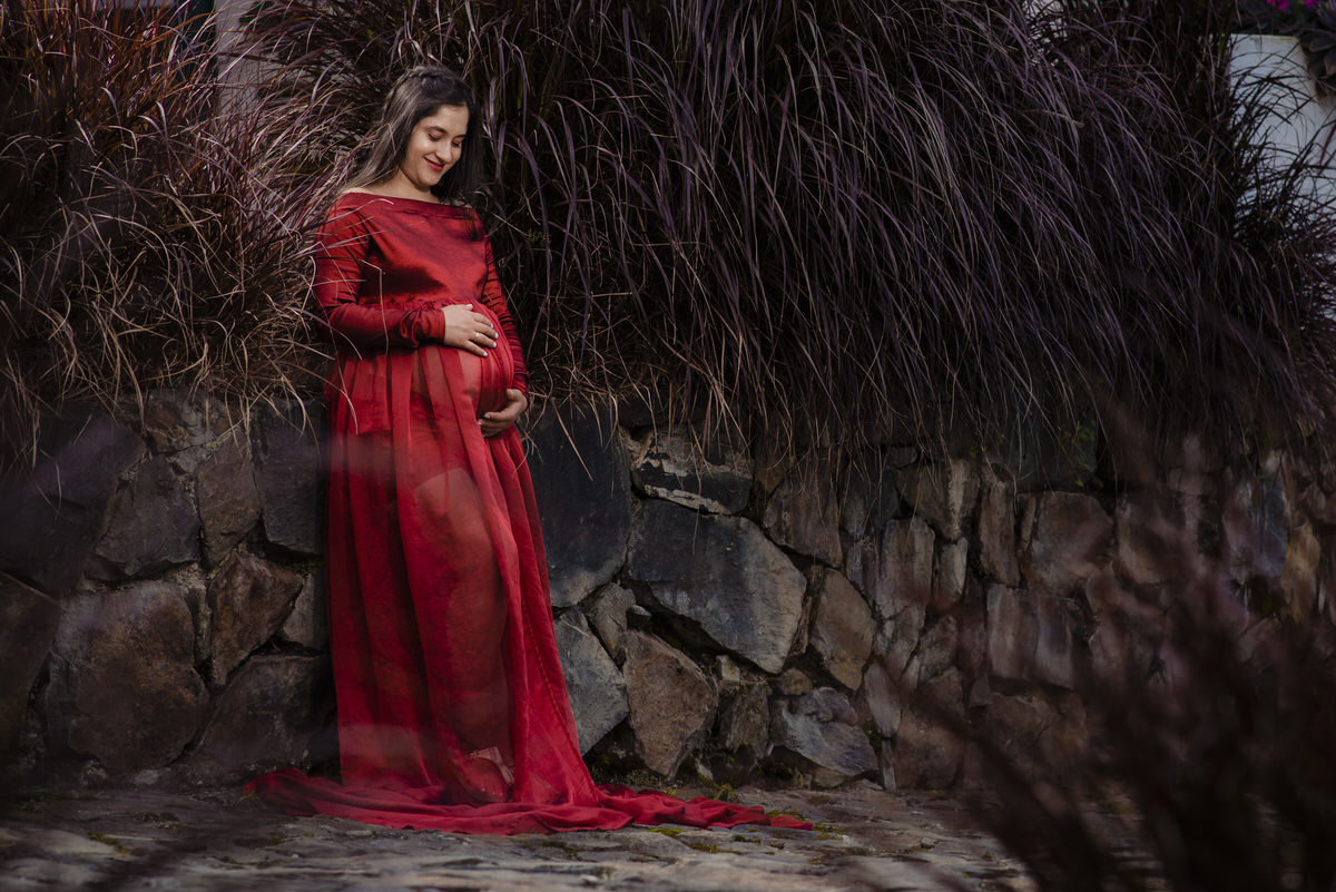 Disney con su vestido materno