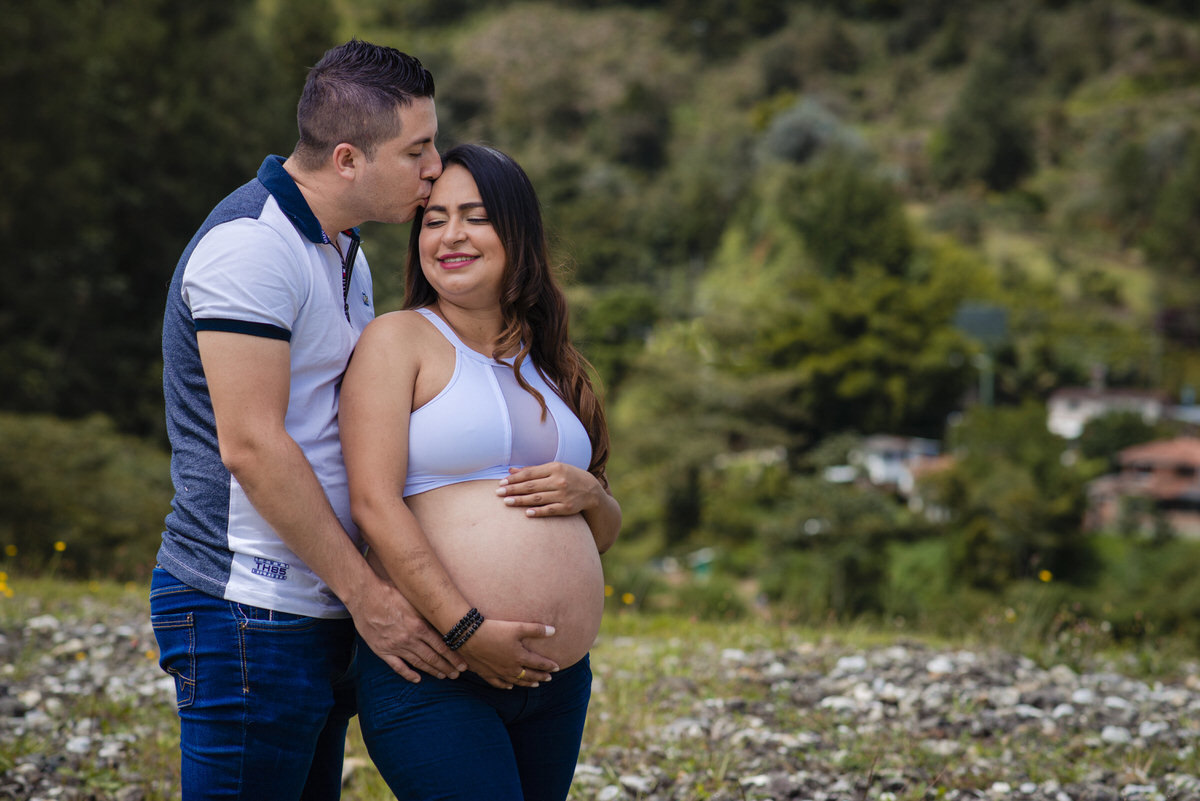 Sesión de maternidad Medellín