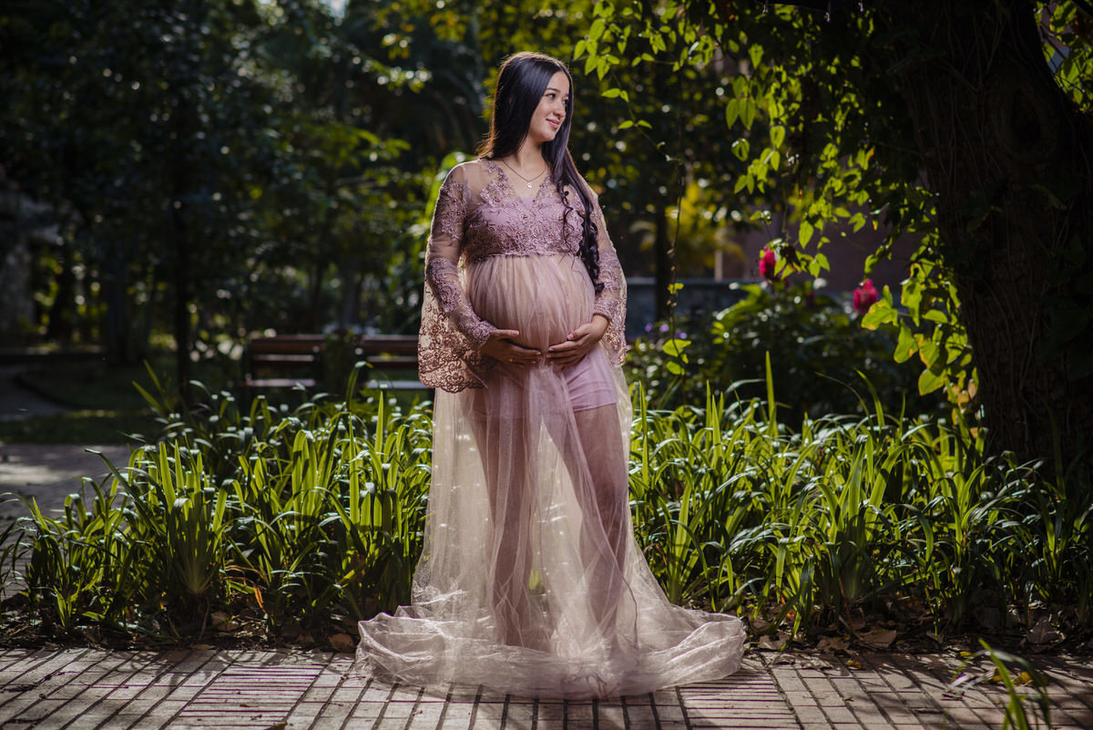 Fotógrafo de maternidad Medellín