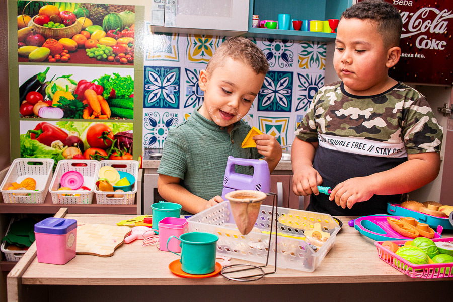 aniversario infantil Pamela Trevisan e Valber Trevisan Jau SP abrakadabra