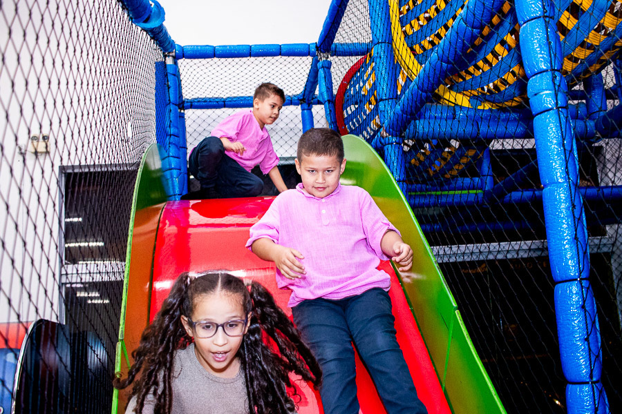 Festa infantil Manuela conta 1 mais alegria jau Pamela Trevisan