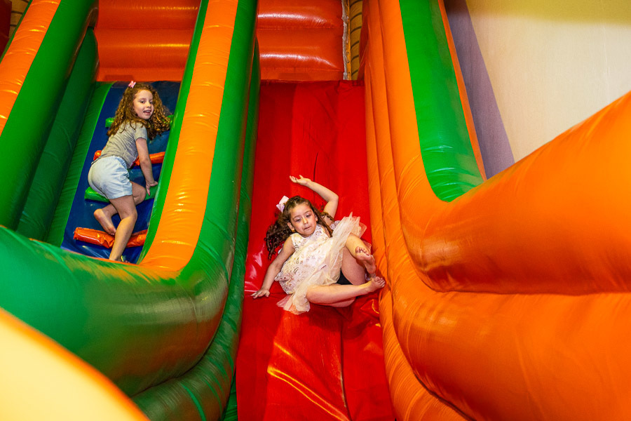 Festa infantil Jau SP Magic Park Brida conta 5 Pamela Trevisan e Valber Trevisan