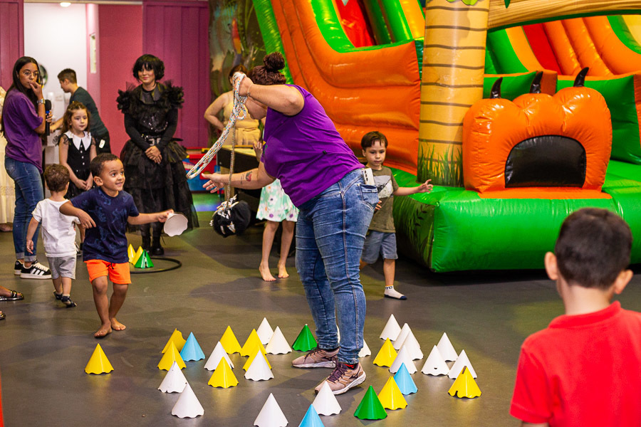 Festa infantil Jau SP Magic Park Brida conta 5 Pamela Trevisan e Valber Trevisan