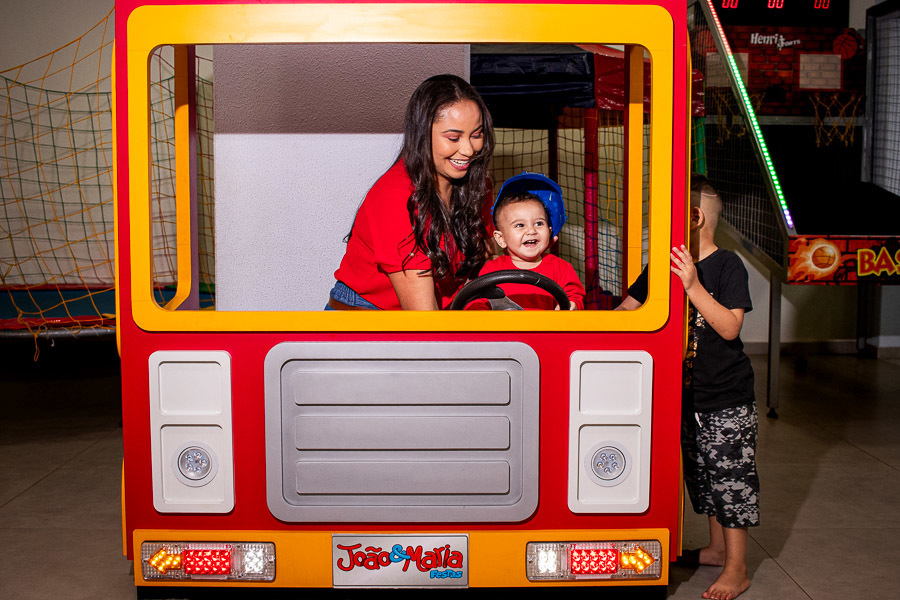 Festa infantil Jau SP Salão João e Maria Pamela Trevisan e Valber Trevisan