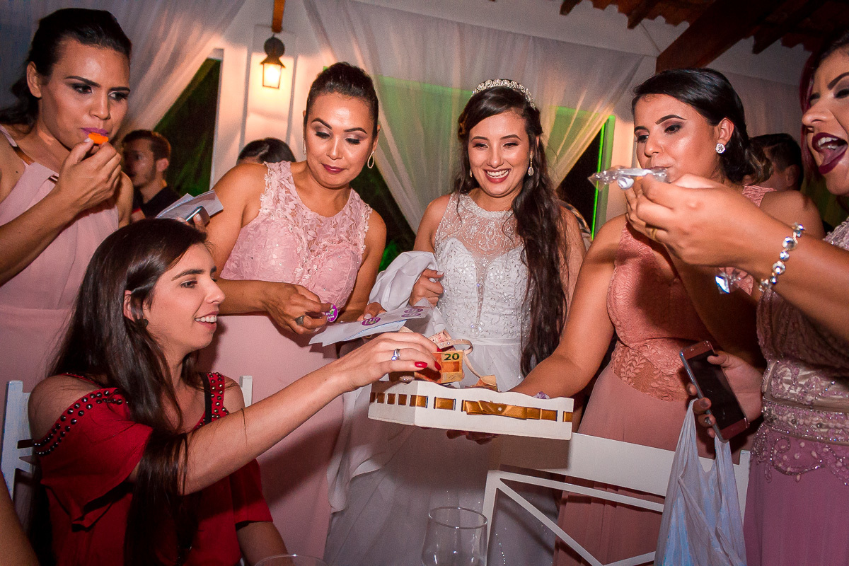 Festa de casamento no Salão de Festas LM Eventos Pinda