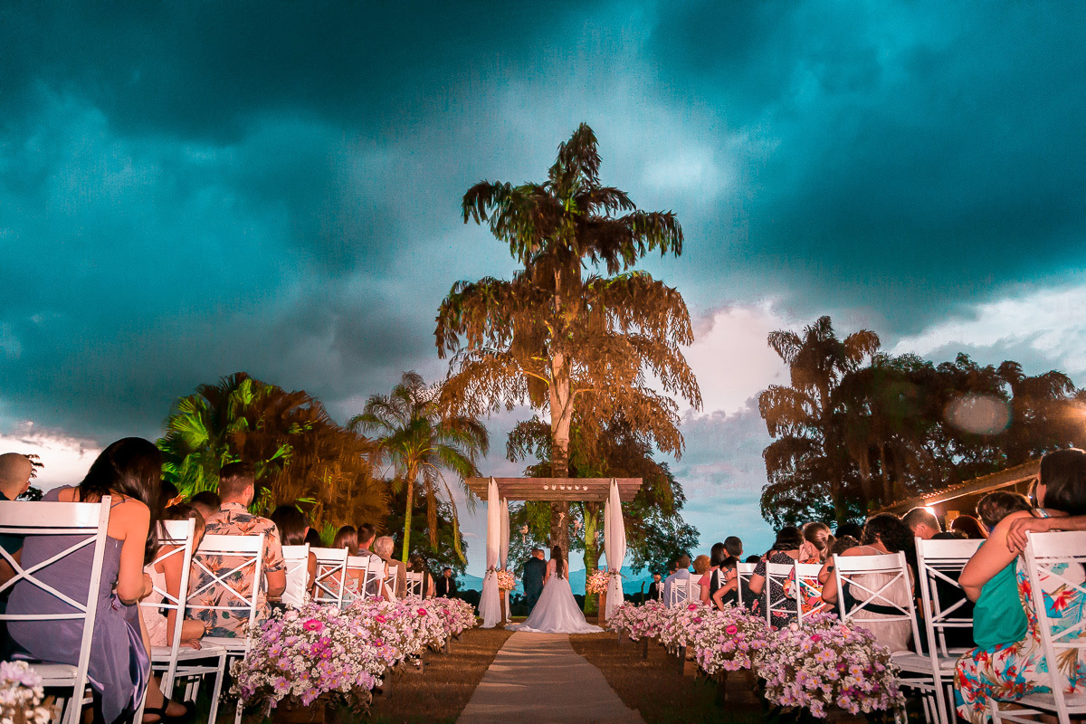 Cerimonia de Casamento no por do sol em Pindamonhangaba