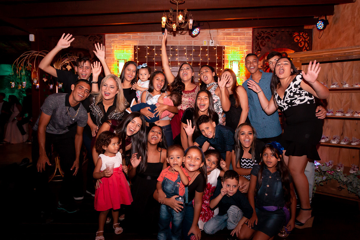 festa de 15 anos, cerimonia de 15 anos na cidade de tremembé, vestido de debutante 15 anos