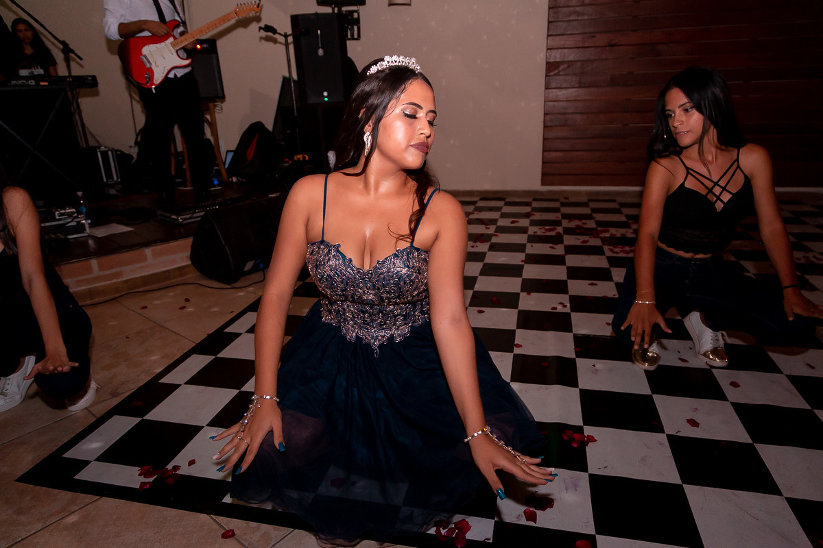 festa de 15 anos, cerimonia de 15 anos na cidade de tremembé, vestido de debutante 15 anos