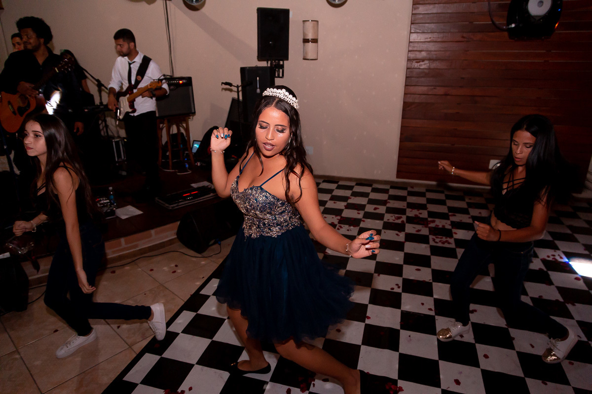 festa de 15 anos, cerimonia de 15 anos na cidade de tremembé, vestido de debutante 15 anos