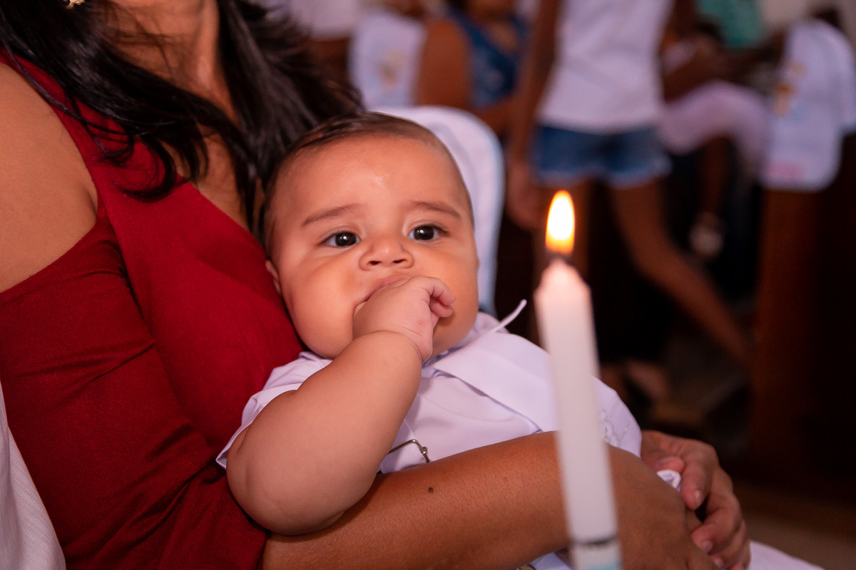 cerimonia de batismo na cidade de Pindamonhangaba
