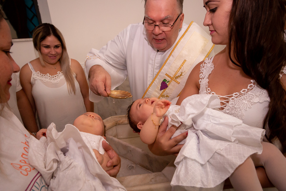 fotos de batizado na igreja sao benedito, fotografo de pinda