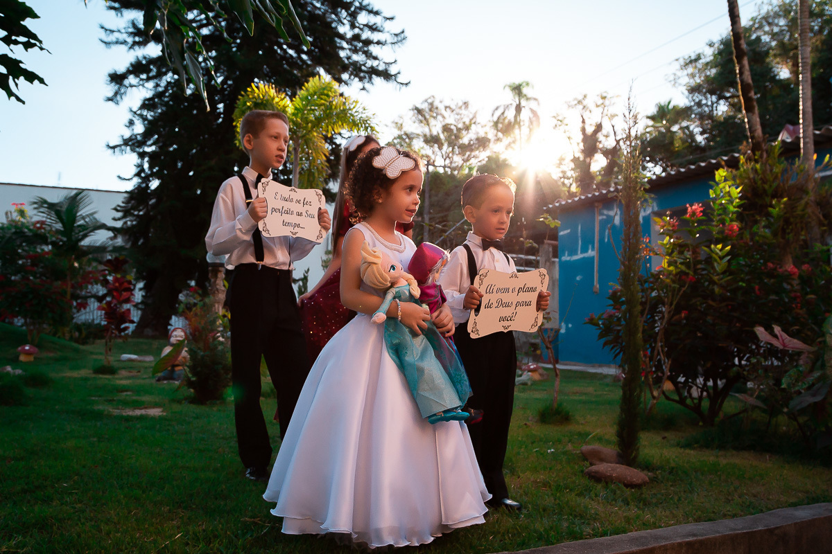 casamento no lar são judas Tadeu, fotografia de casamento em pinda