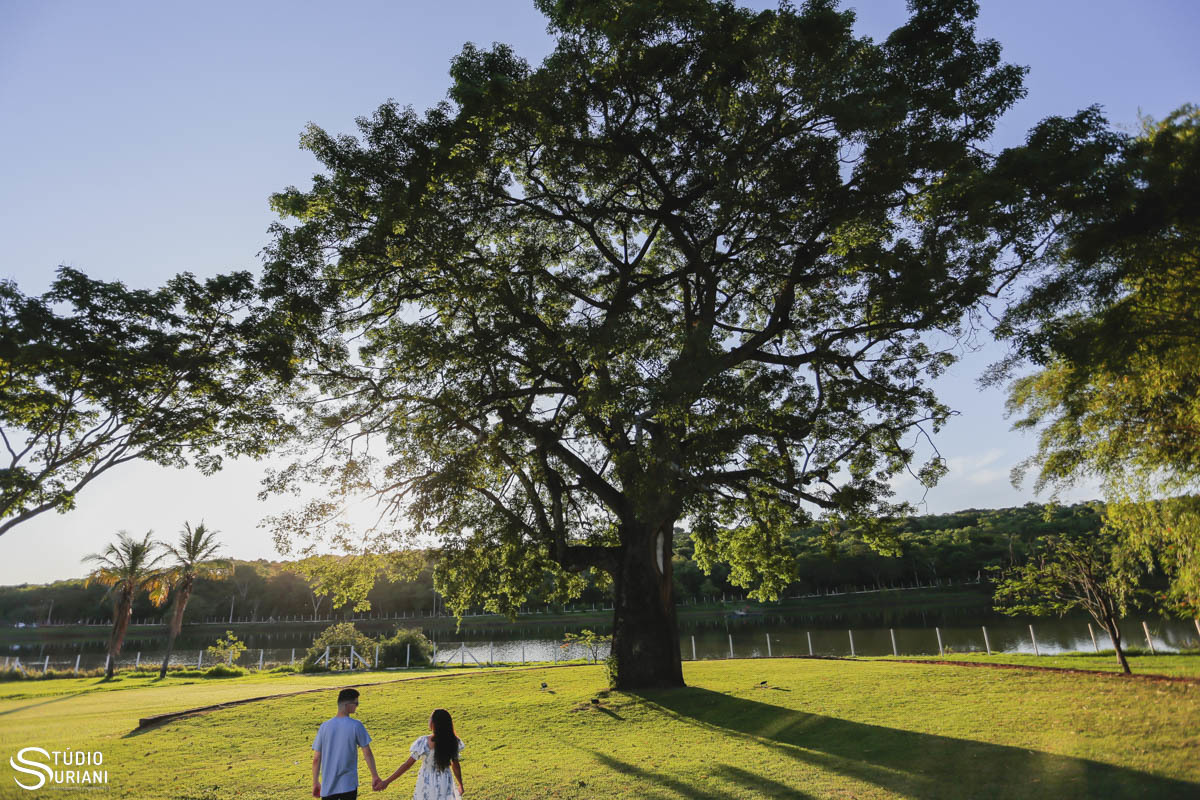 Foto minimalista em ensaio pré casamento em Uberlândia 