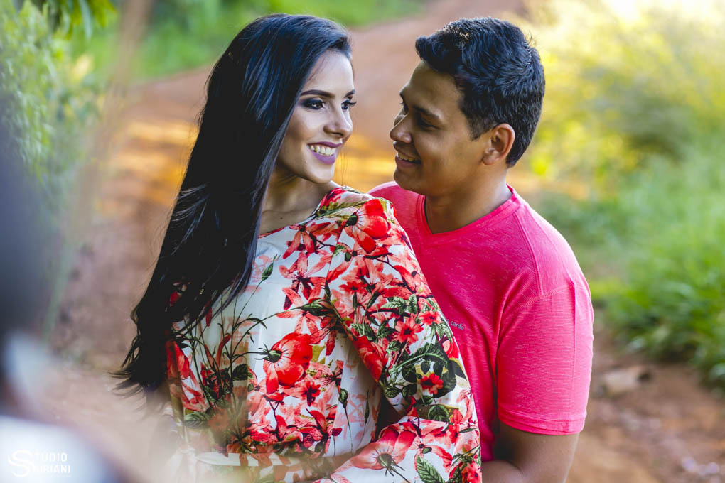 fotos pre wedding casal tathyana e guilherme em Araguari - MG