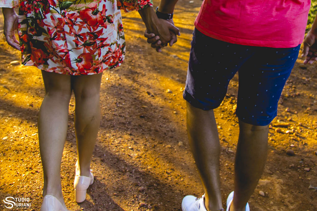 mãos dadas para o casamento