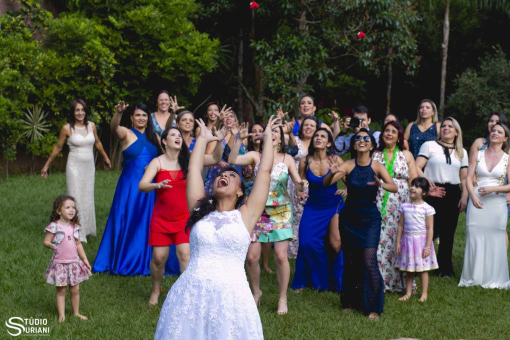 Buque da noiva em coração