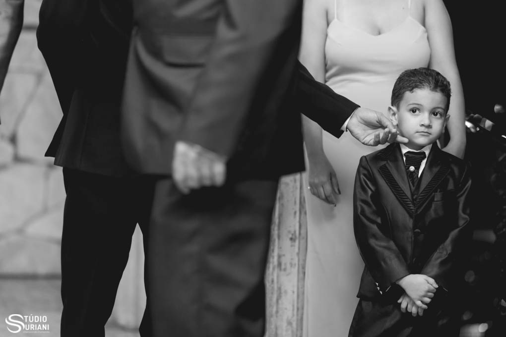 lindo page sendo acarinhado pelo tio