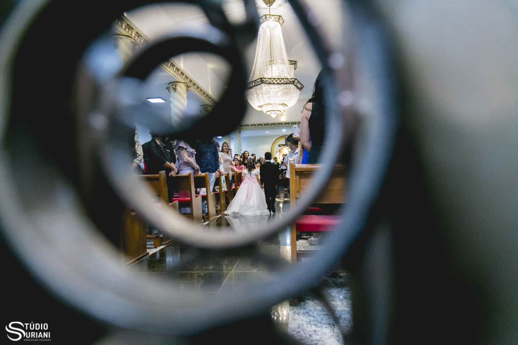 entrada dos pages no casamento na igreja são cristóvão em uberlandia