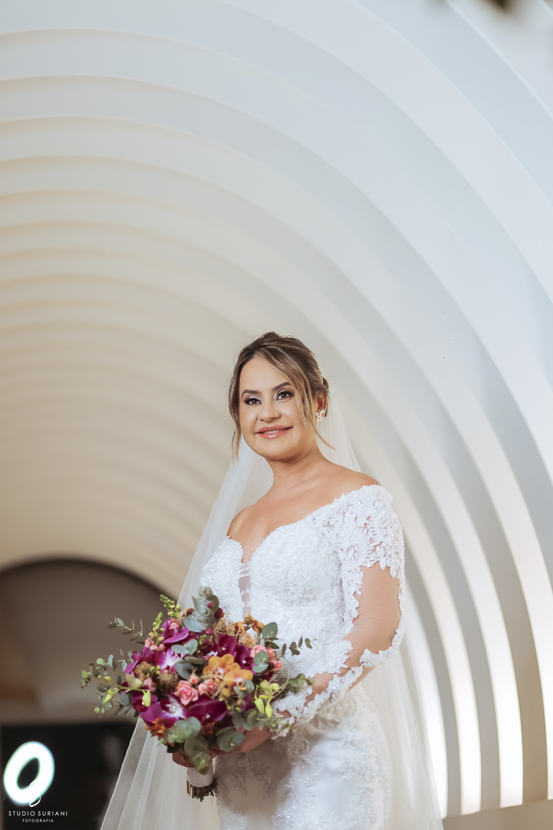 Melhor fotografo de casamento faz fotos da noiva em local lindo Maria de Voz 