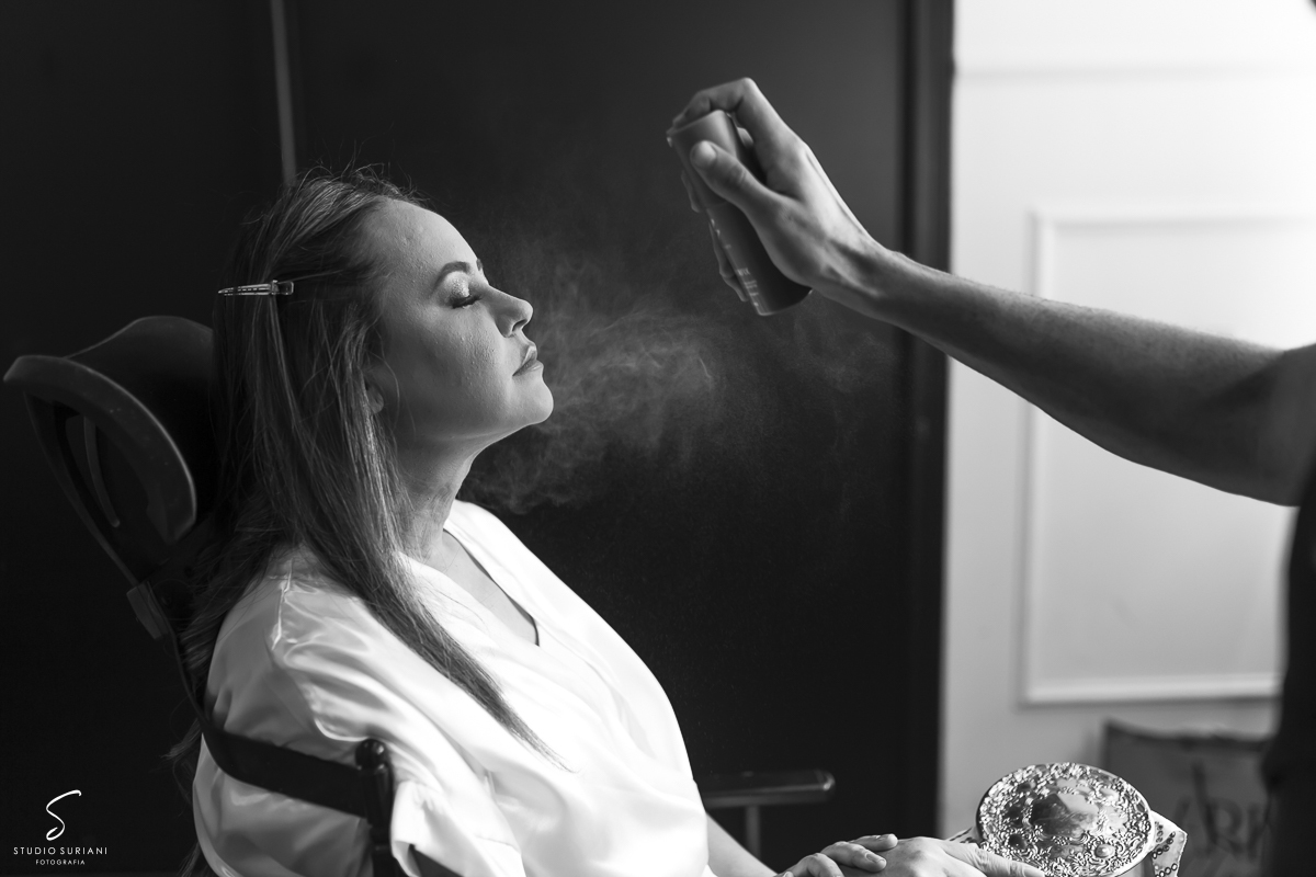 Fixador de maquiagem para noiva 