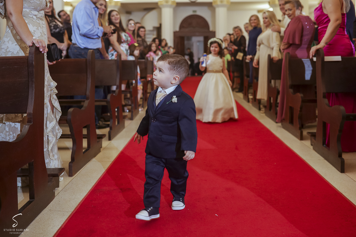 Entrada dos filhos da irmã do noivo 