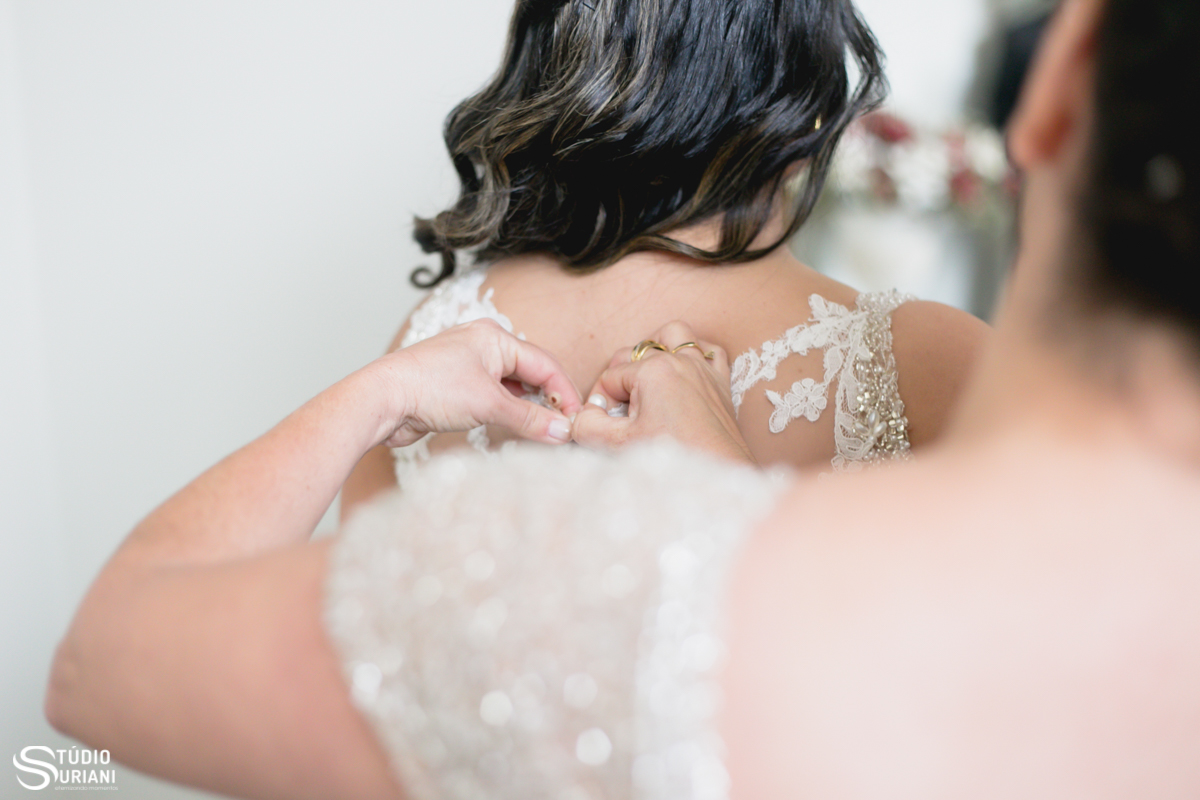 vestido de noiva com renda