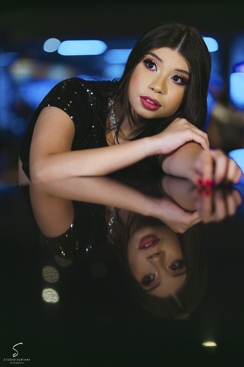 Reflexo mesa do bar boliche no ensaio da debutante de Uberlândia 