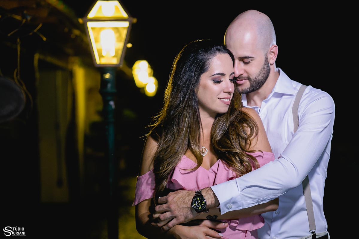 ensaio romântico pre casamento no local onde o casal ira se casar na cidade do prata