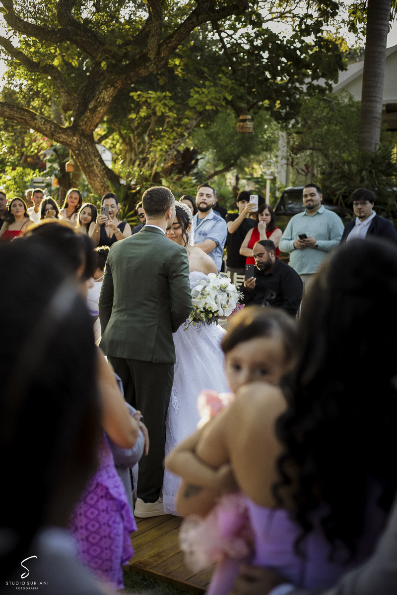 Casamento-católico-Araguari-Uberlândia-Uberaba-Monte-Alegre-Ituiutaba-Itumbiara-Prata-Centralina-Consagrado-nossa-senhora-rito-tridentino-sacramento-matrimônio-celebração-missa-Vestido-Buque-decoração-restaurante-salão-Sapato-noiva-noivo-barvearia-foto