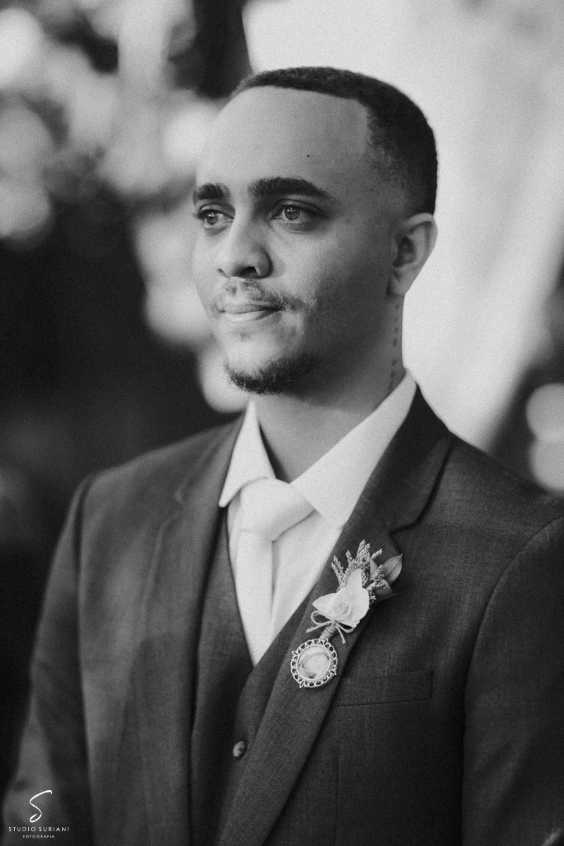 Casamento-católico-Araguari-Uberlândia-Uberaba-Monte-Alegre-Ituiutaba-Itumbiara-Prata-Centralina-Consagrado-nossa-senhora-rito-tridentino-sacramento-matrimônio-celebração-missa-Vestido-Buque-decoração-restaurante-salão-Sapato-noiva-noivo-barvearia-foto