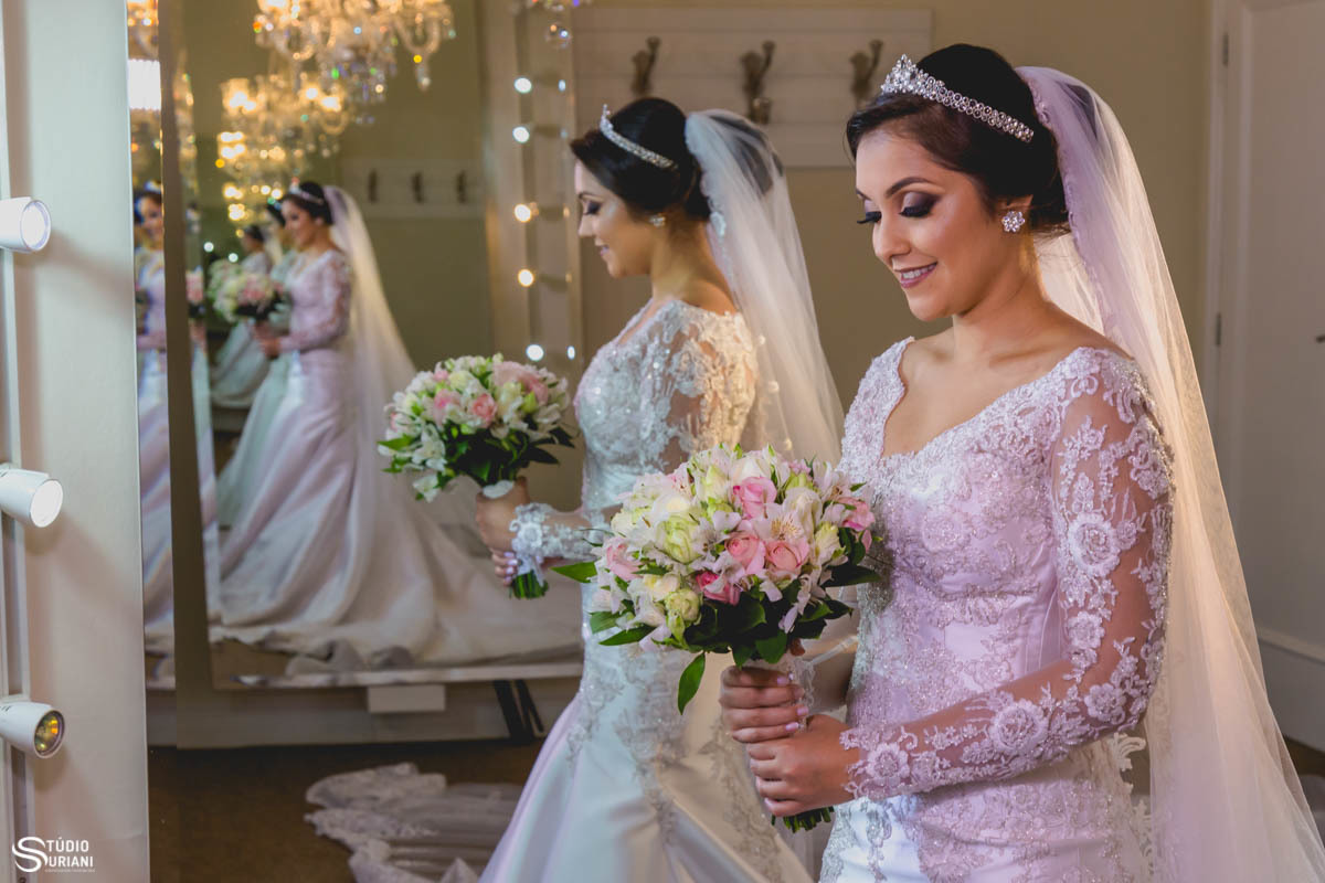 Vestido de noiva para aluguel brancos 