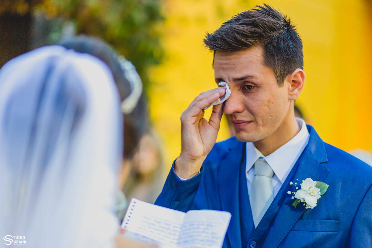 Noivo durão morrendo de chocar no casamento 