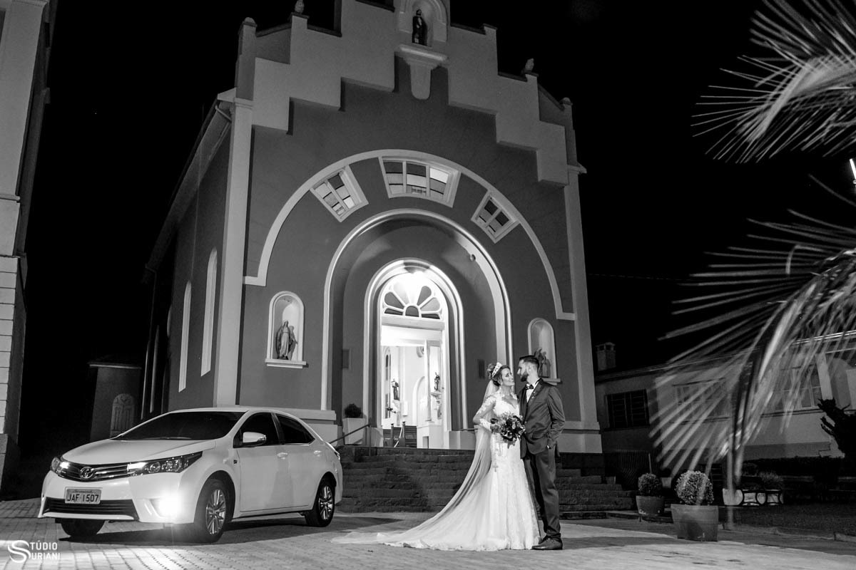 Fotógrafo de casamento de Uberlândia fotografando casamento pelo Brasil 