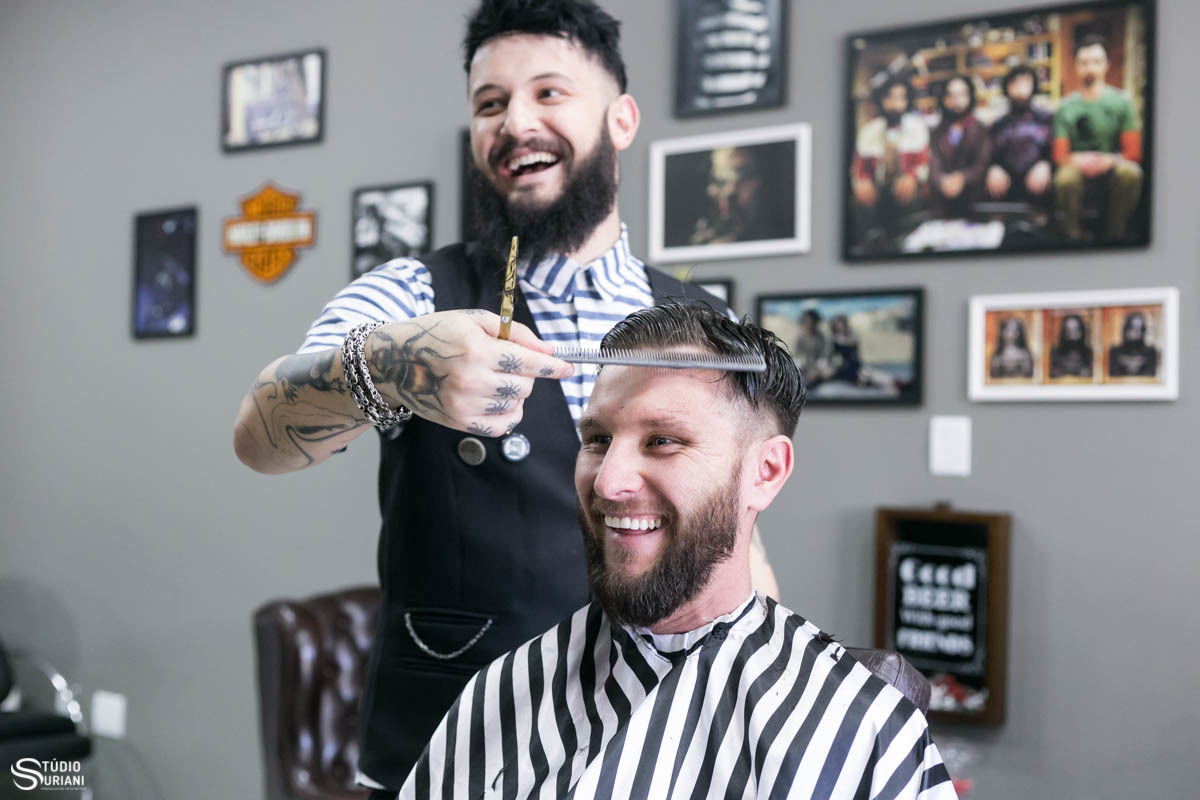 Barbeiro amigo do noivo de Bento Gonçalves RS