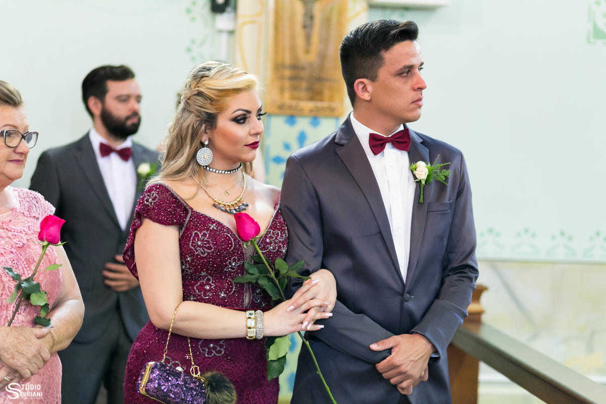 Irmão da noiva Karol de Ituiutaba MG chorando 