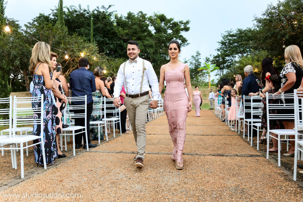 Entrada irmã do noivo