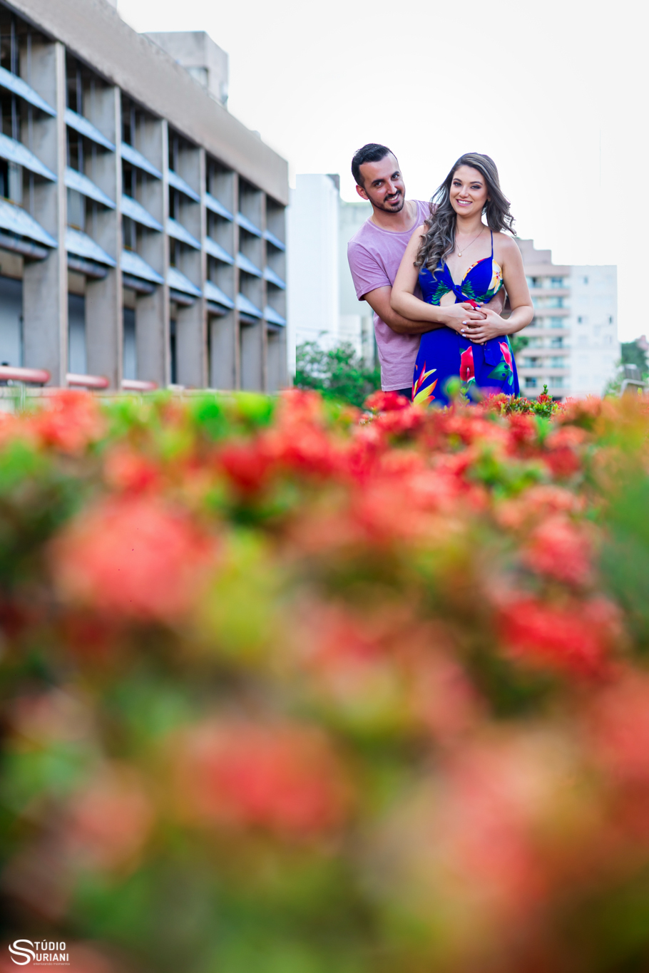 Fotografia de pré - wedding na prefeitura de Uberlândia
